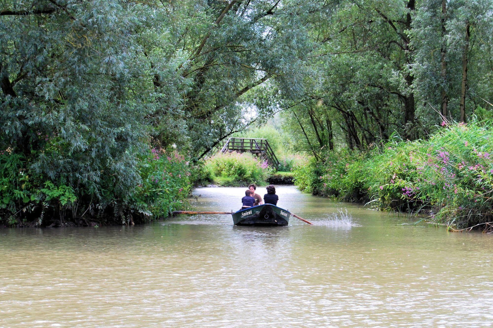 Stayokay Hostel Dordrecht - Nationaal Park De Biesbosch Экстерьер фото